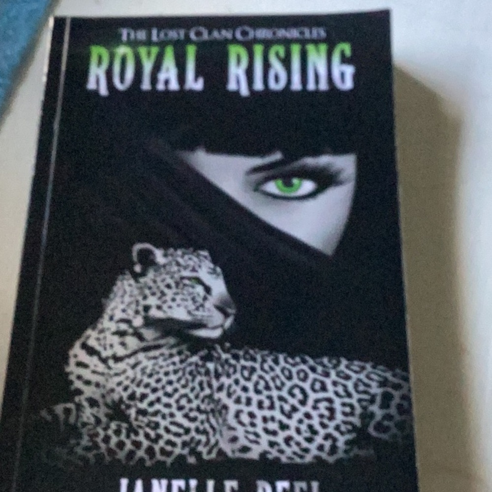 Royal rising is about the shifter taking her rightful place